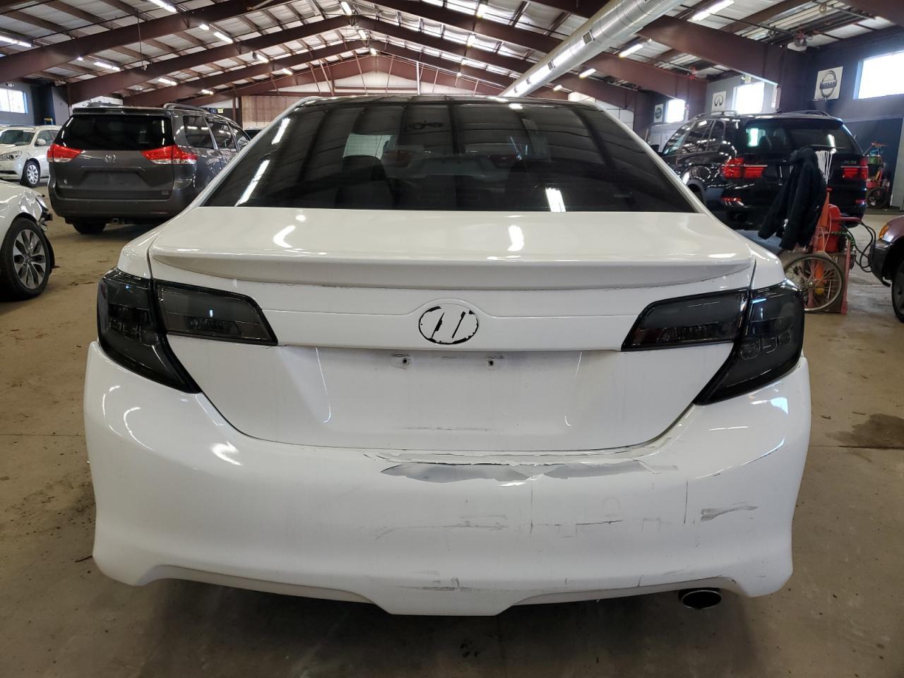 2014 TOYOTA CAMRY L - Фото 6