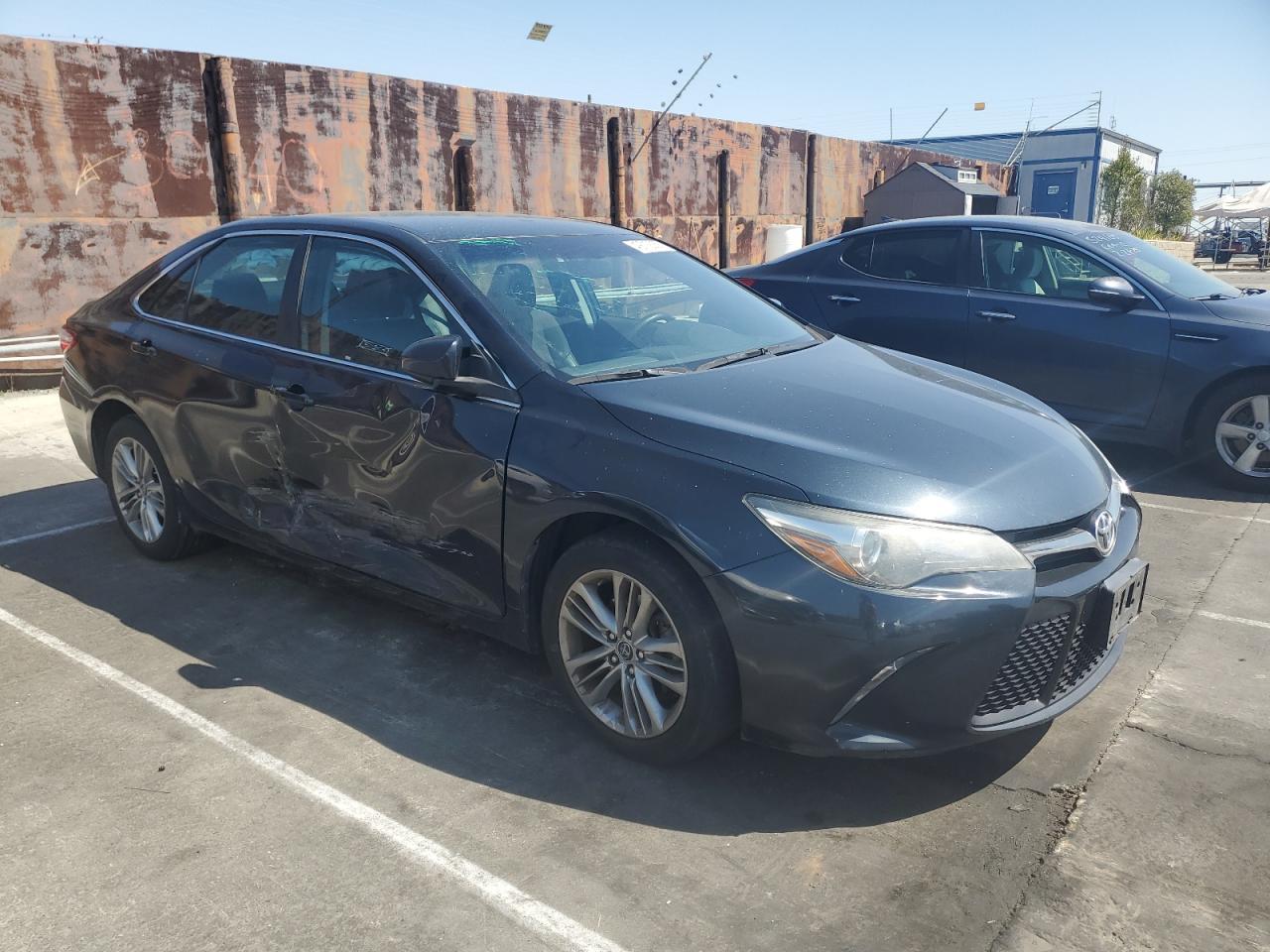 2016 TOYOTA CAMRY LE - Фото 4