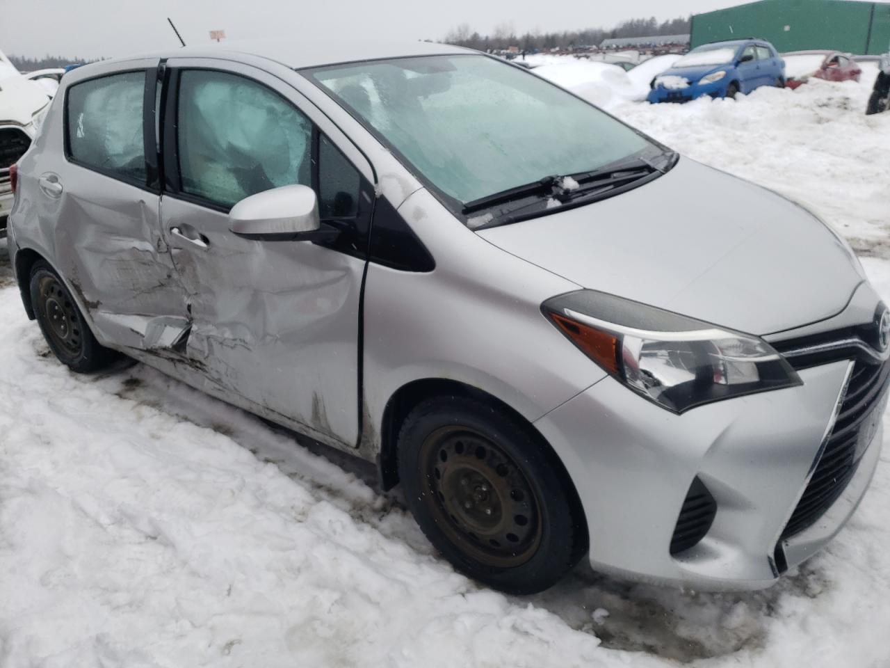 2015 TOYOTA YARIS - Фото 4