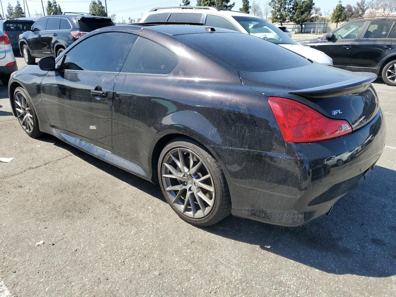 2011 INFINITI G37 BASE - Image 2