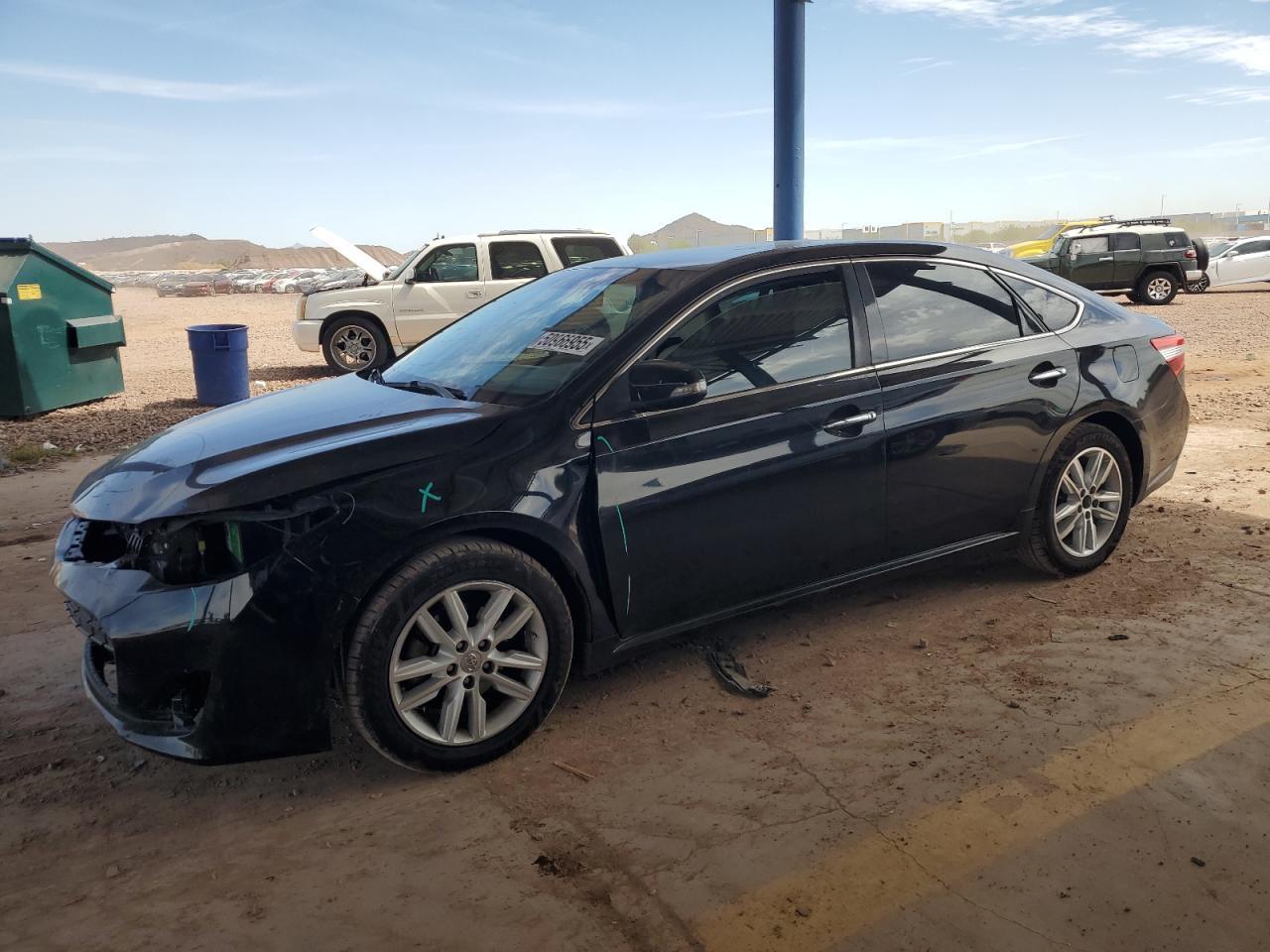 2015 TOYOTA AVALON XLE