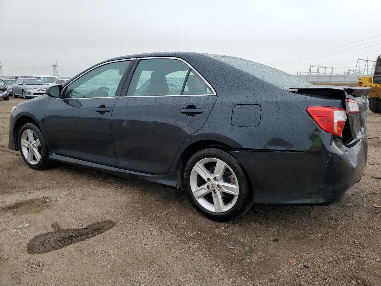 2014 TOYOTA CAMRY L - Image 2