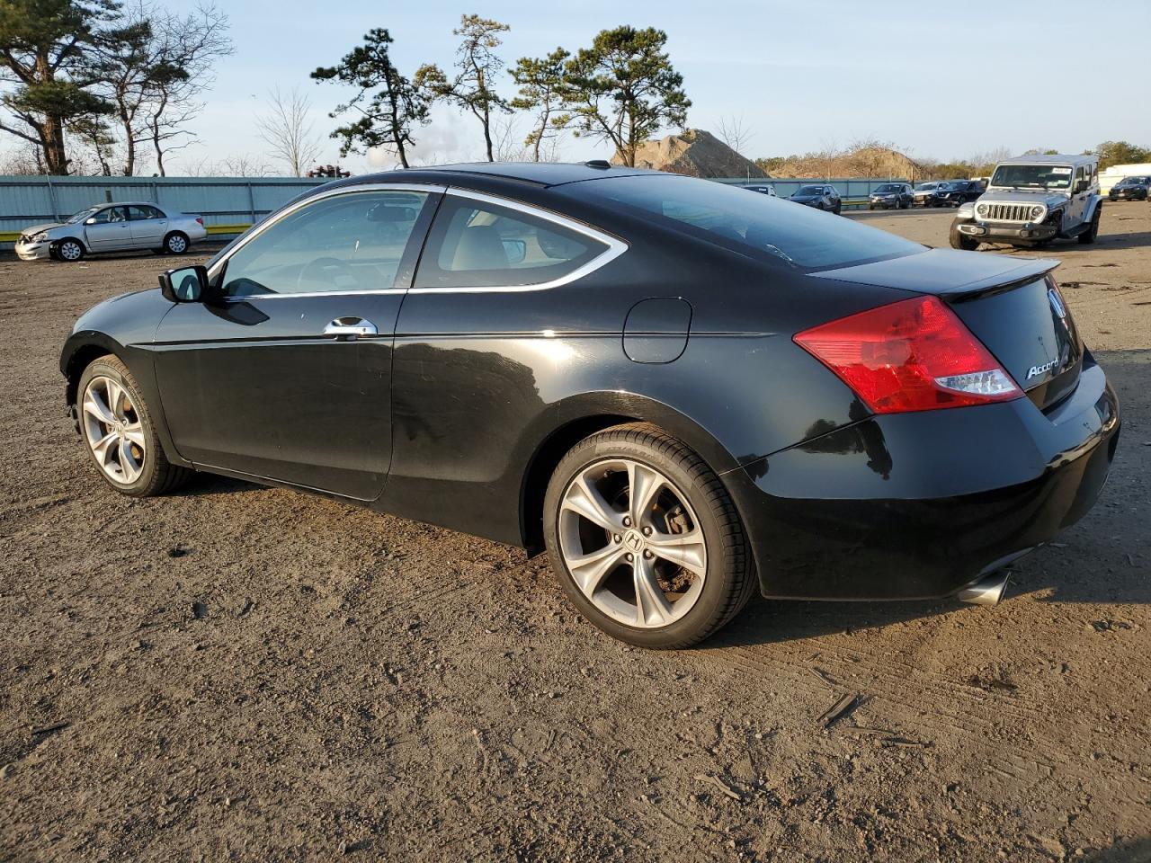 2012 HONDA ACCORD EXL - Image 2
