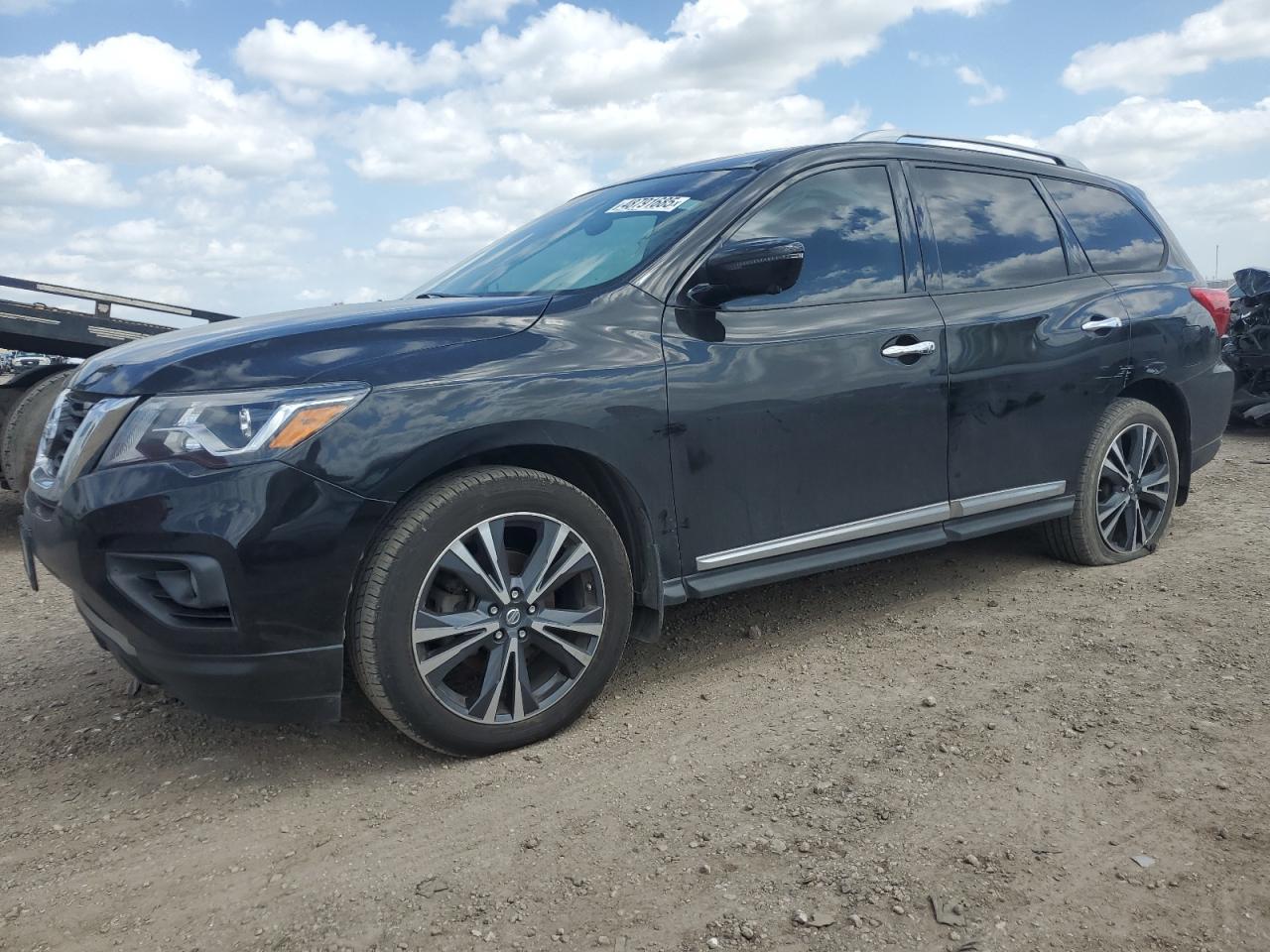 2017 NISSAN PATHFINDER