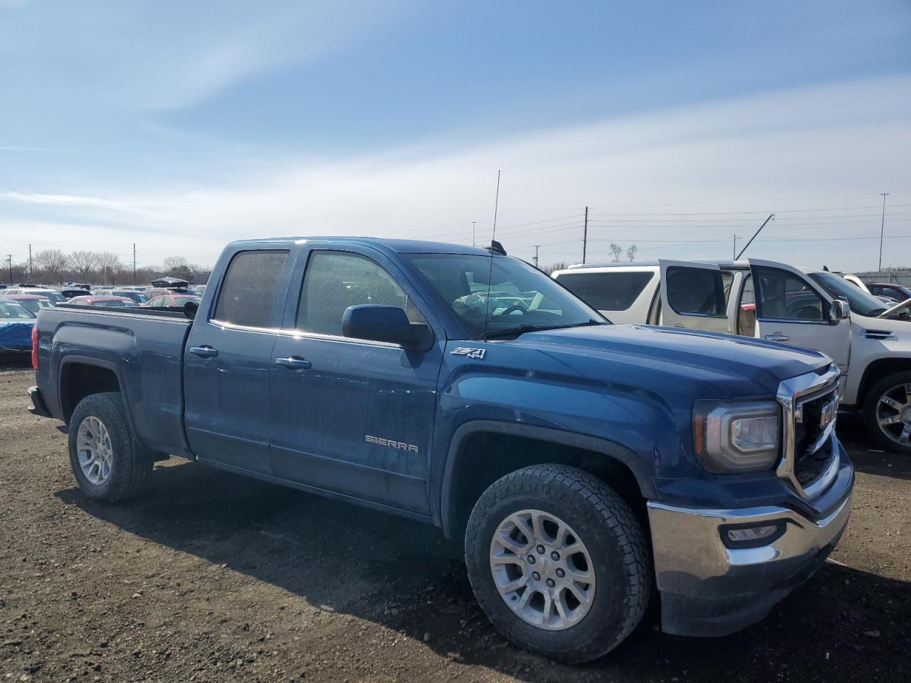 2018 GMC SIERRA K15 - Image 4