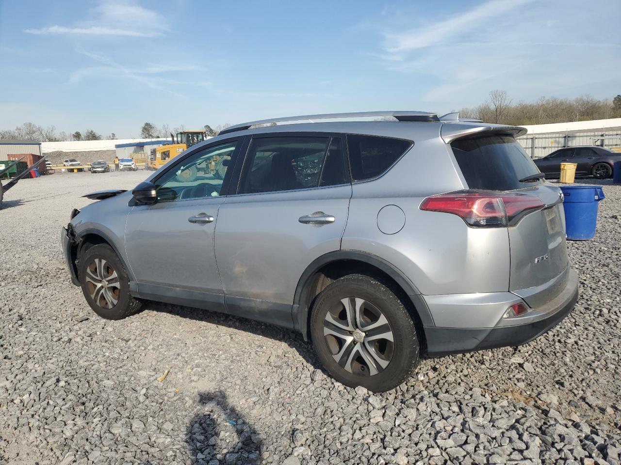 2016 TOYOTA RAV4 LE - Фото 2