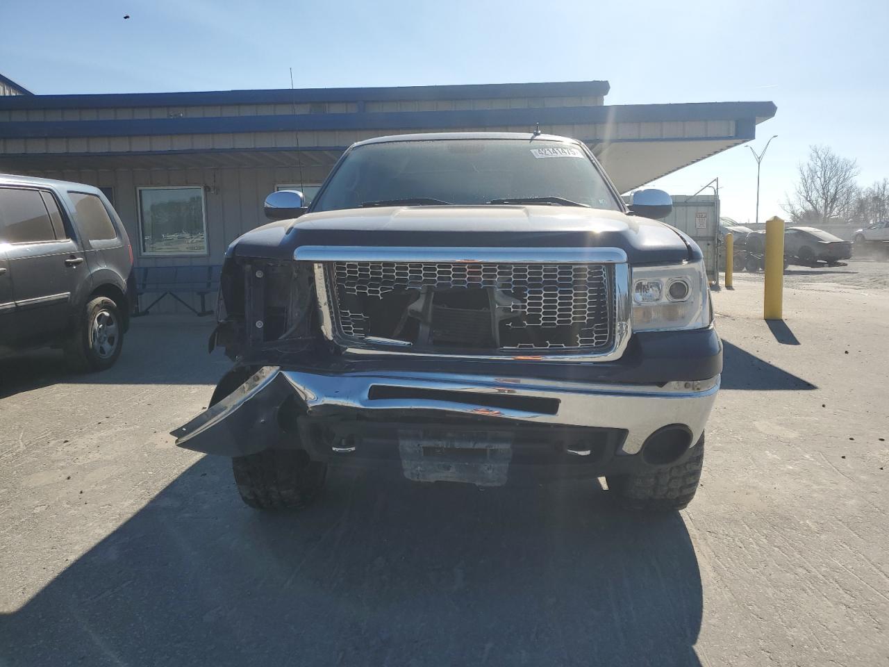 2011 GMC SIERRA K15 - Фото 5