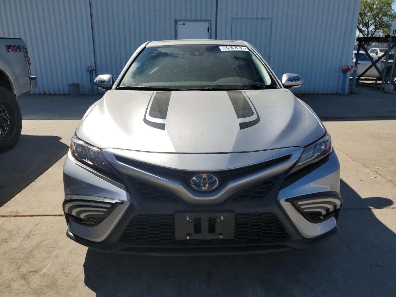 2021 TOYOTA CAMRY SE - Image 5
