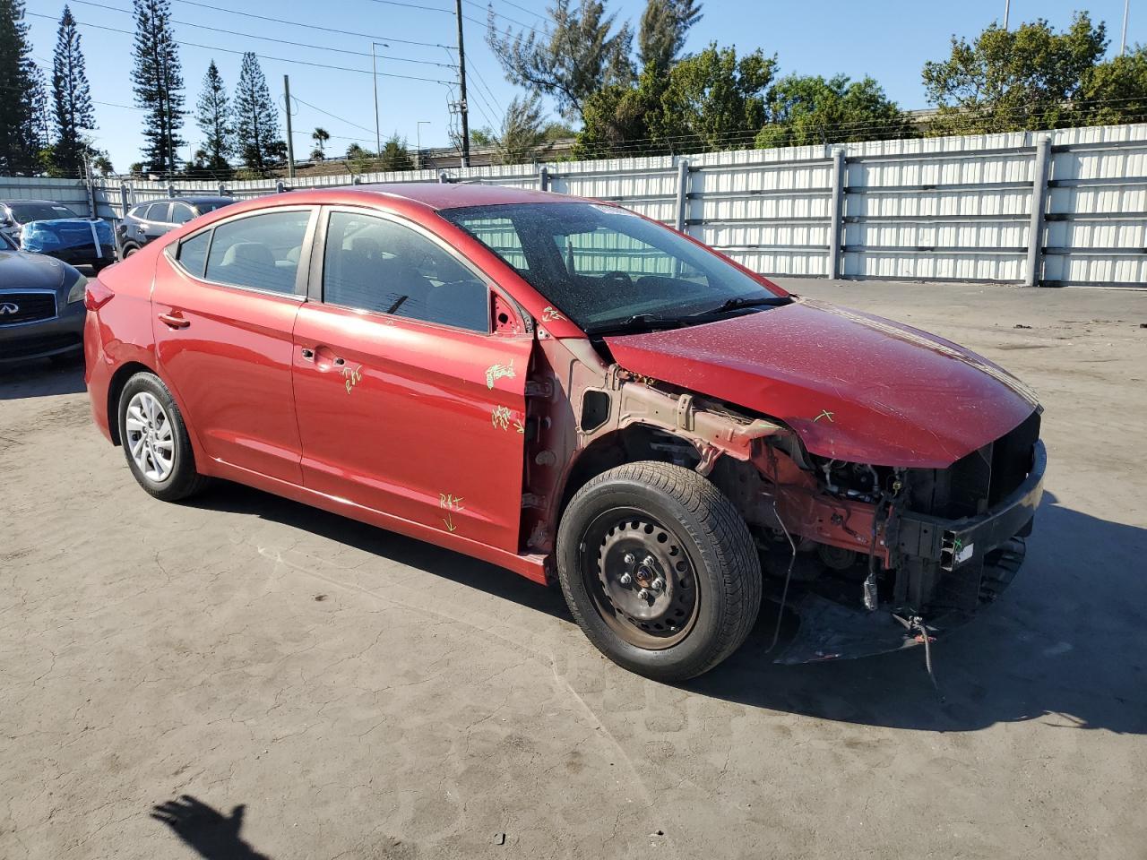 2017 HYUNDAI ELANTRA SE - Фото 4