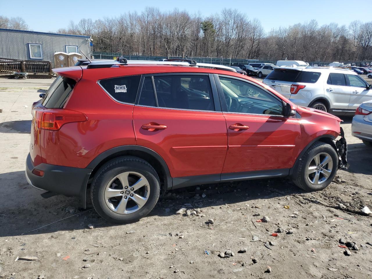 2015 TOYOTA RAV4 XLE - Фото 3
