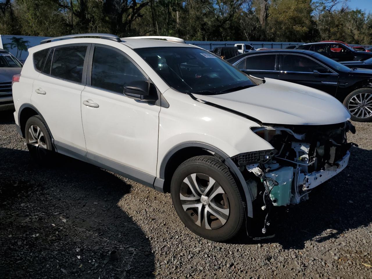 2017 TOYOTA RAV4 LE - Image 4
