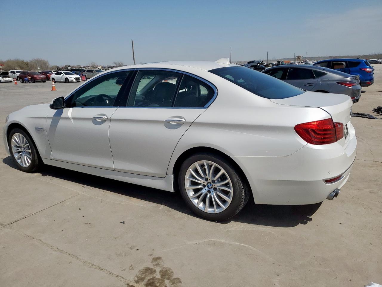 2016 BMW 528 I - Image 2