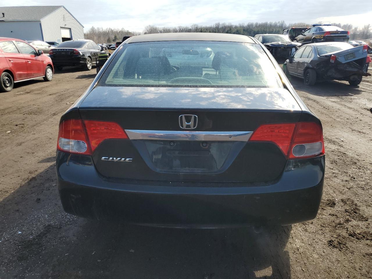 2011 HONDA CIVIC LX - Image 6