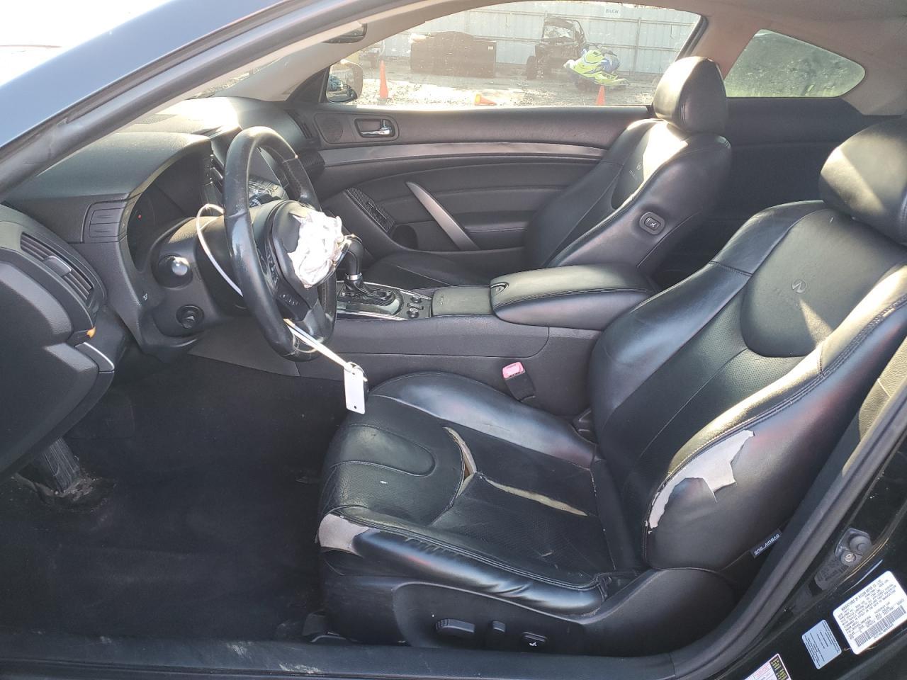 2011 INFINITI G37 - Image 7