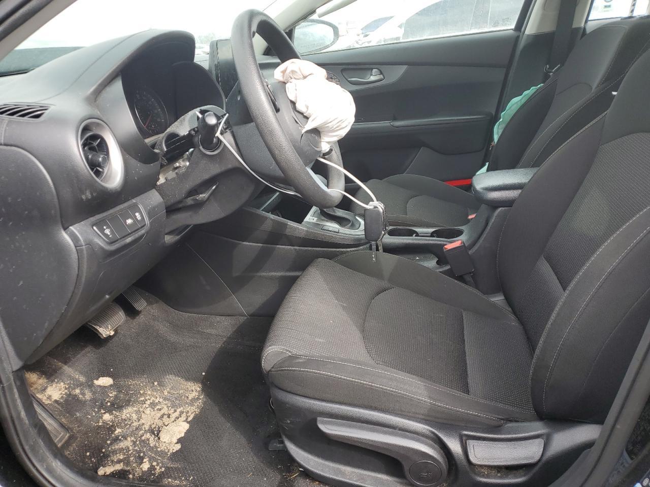2021 KIA FORTE FE - Image 7