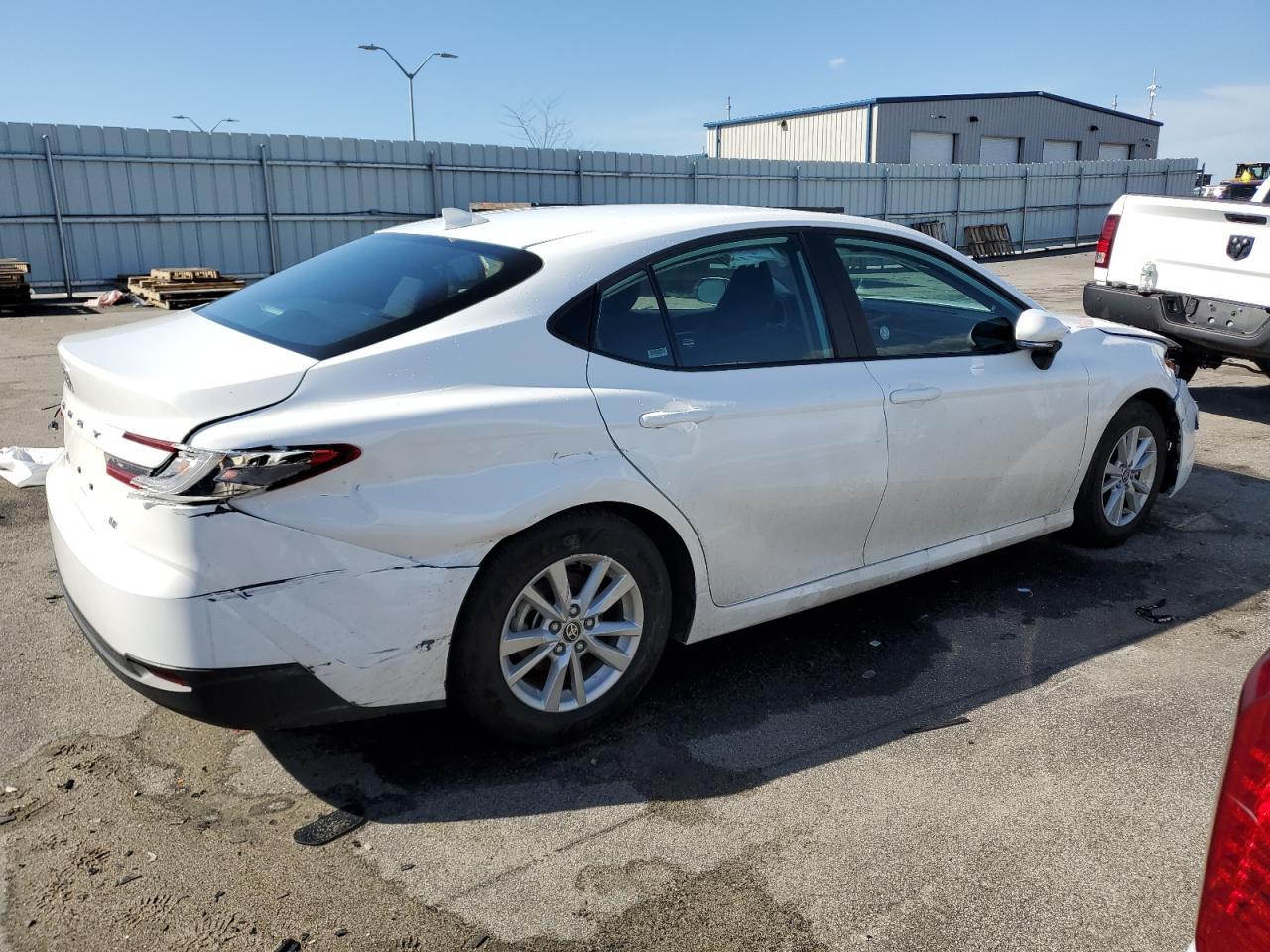2025 TOYOTA CAMRY XSE - Image 3