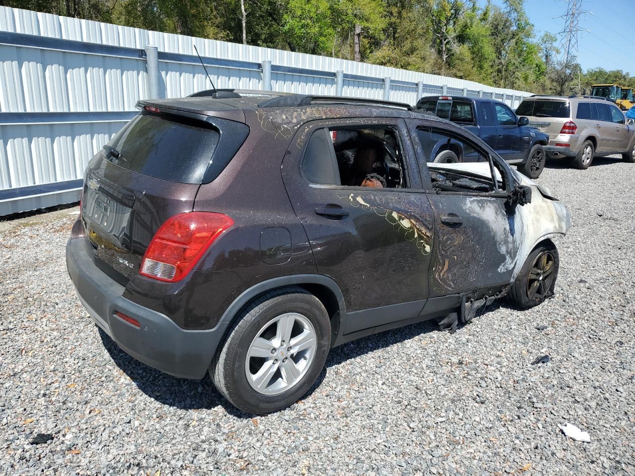 2015 CHEVROLET TRAX 1LT - Фото 3