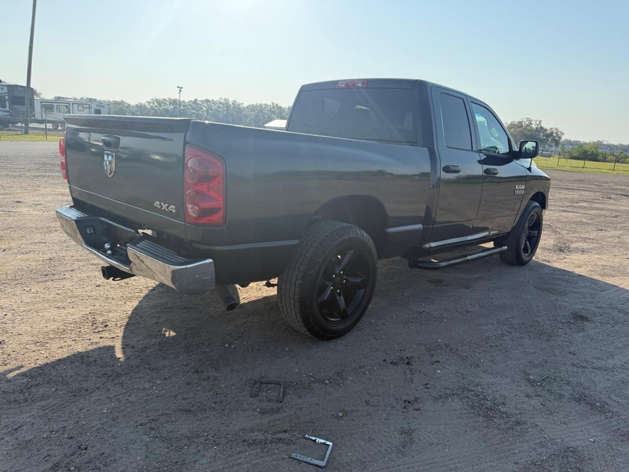 2018 RAM 1500 ST - Image 4