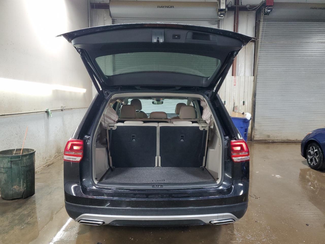 2018 VOLKSWAGEN ATLAS SE - Image 6