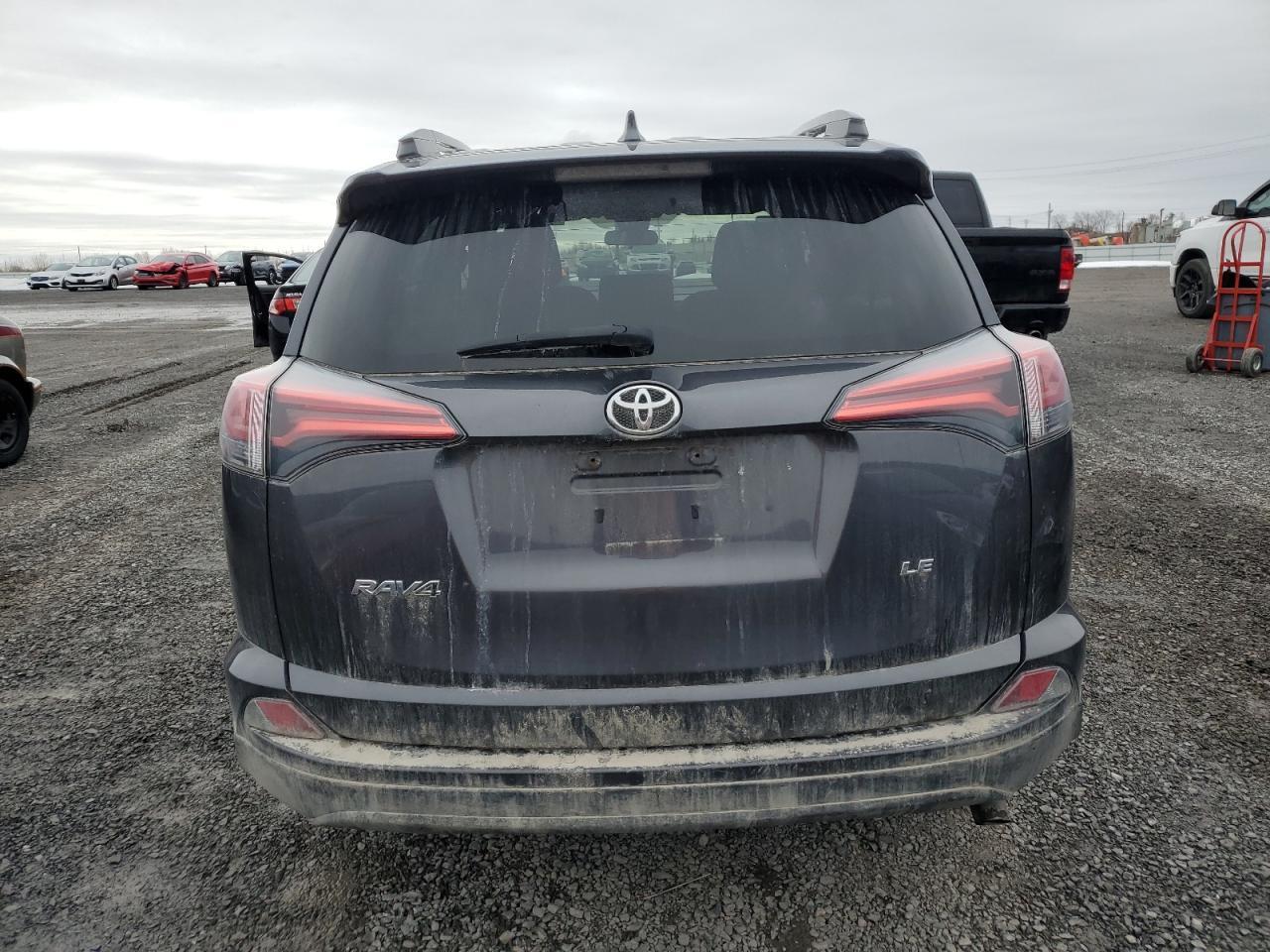 2018 TOYOTA RAV4 LE - Image 6