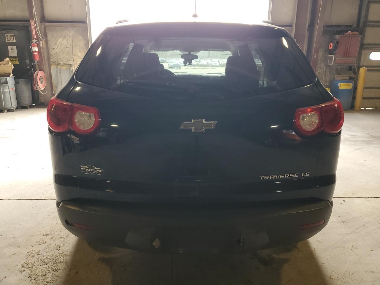 2011 CHEVROLET TRAVERSE L - Фото 6