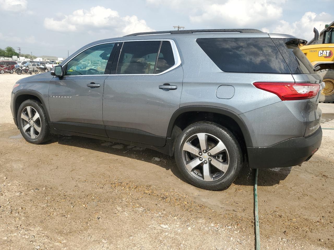 2021 CHEVROLET TRAVERSE L - Фото 2