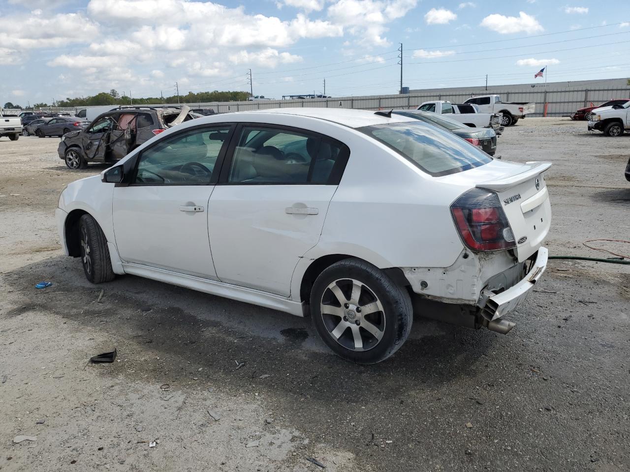 2012 NISSAN SENTRA 2.0 - Фото 2