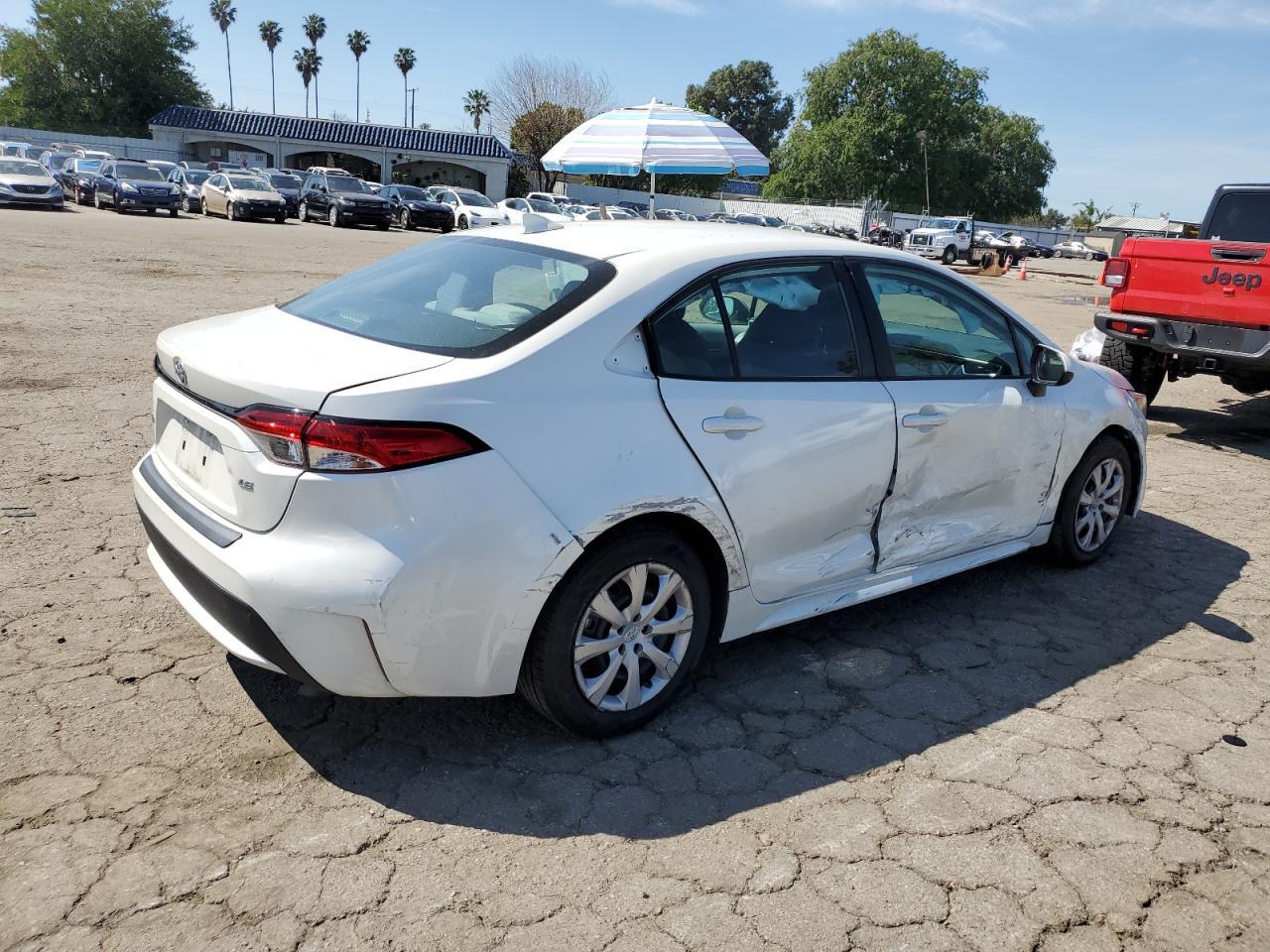 2021 TOYOTA COROLLA LE - Фото 3