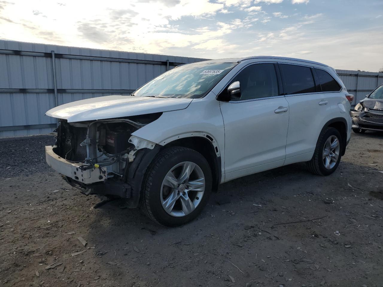 2015 TOYOTA HIGHLANDER