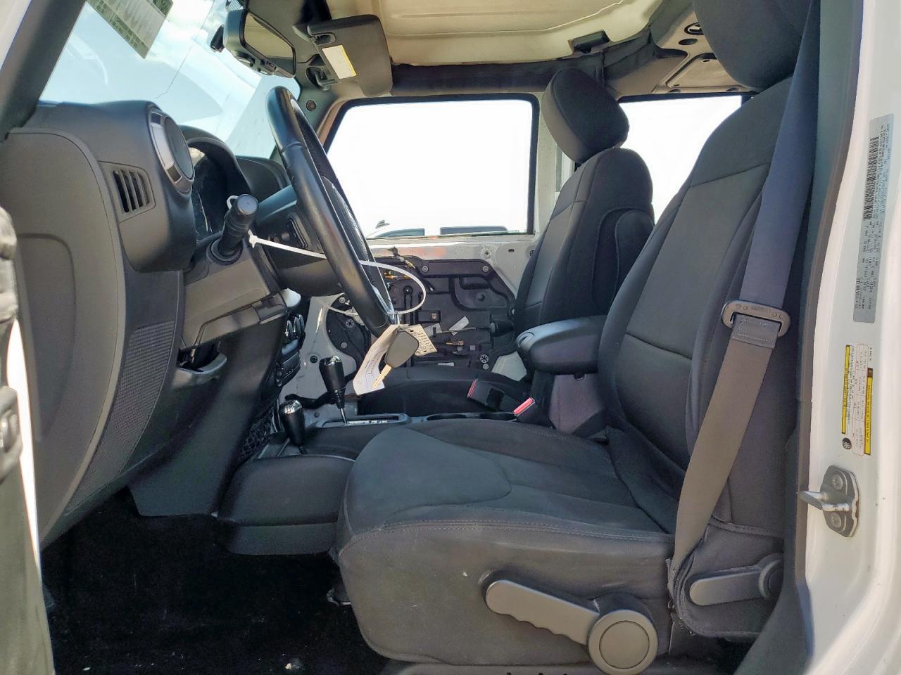2017 JEEP WRANGLER U - Image 7