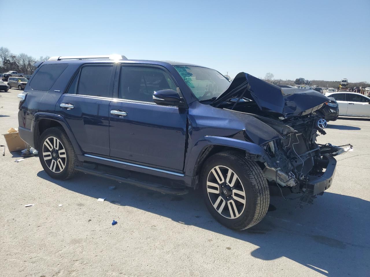 2017 TOYOTA 4RUNNER SR - Фото 4