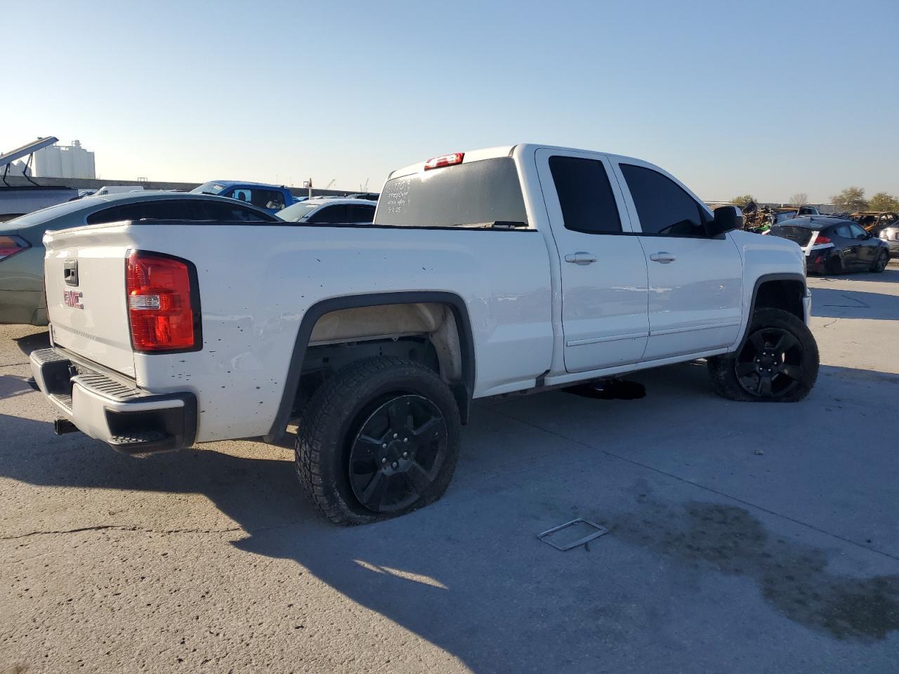 2016 GMC SIERRA C15 - Image 3