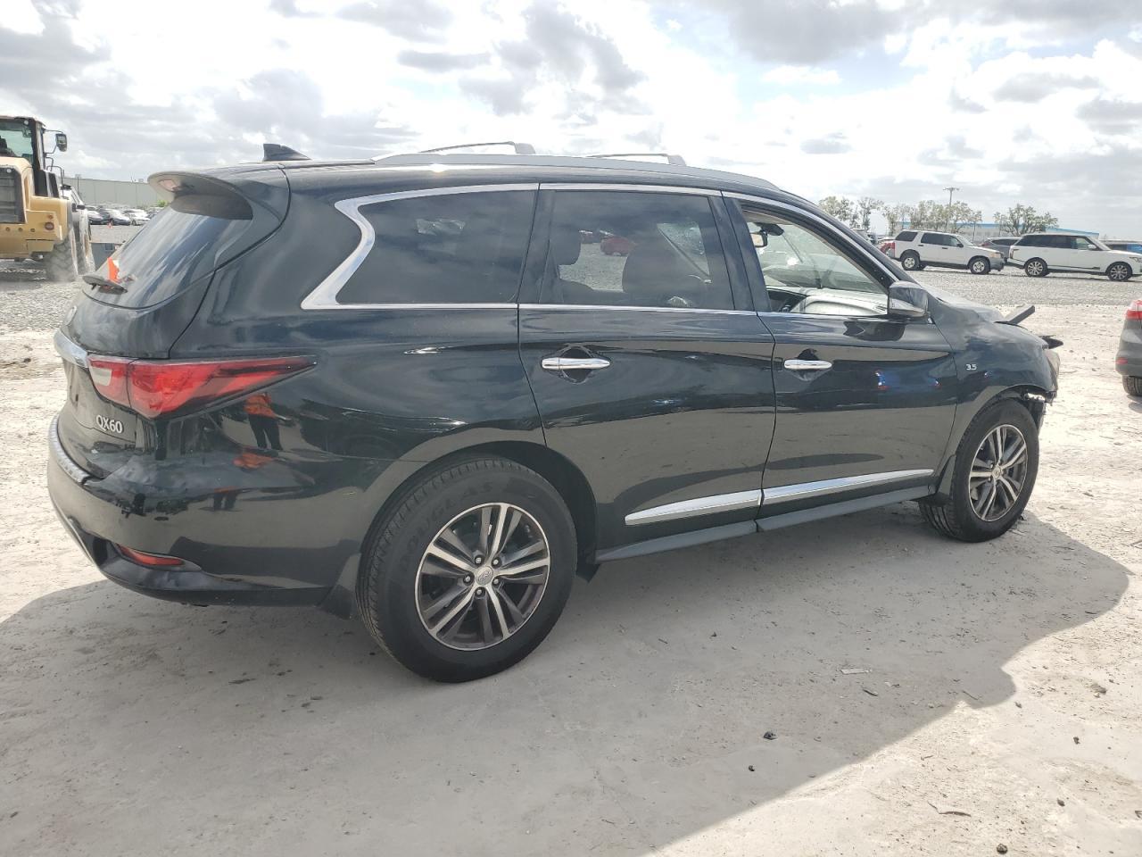 2017 INFINITI QX60 - Image 3