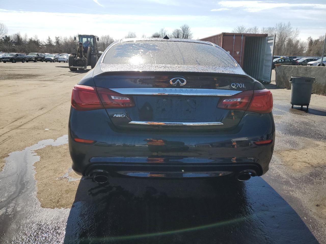 2017 INFINITI Q70L 5.6 - Image 6