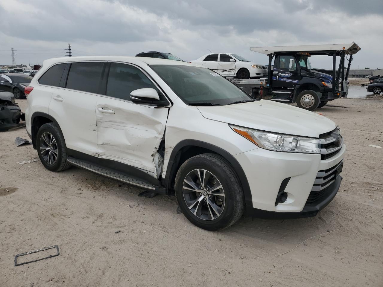 2019 TOYOTA HIGHLANDER - Image 4