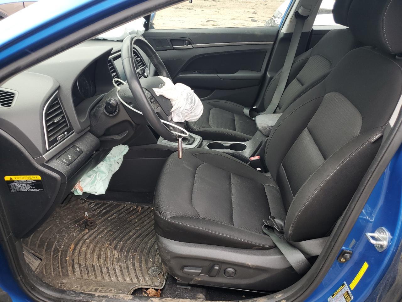 2017 HYUNDAI ELANTRA SE - Фото 7