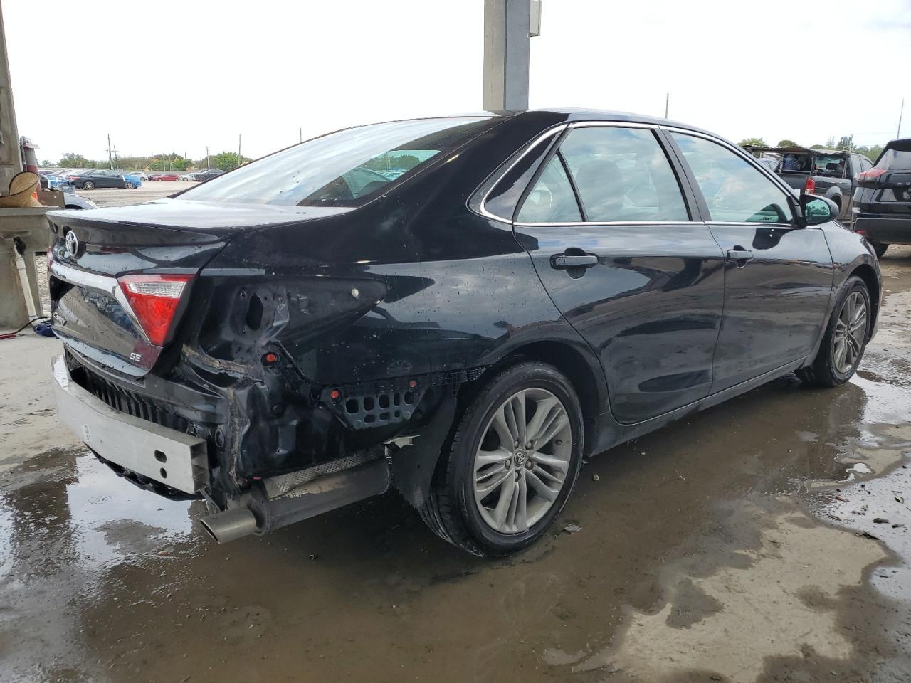 2015 TOYOTA CAMRY LE - Image 3