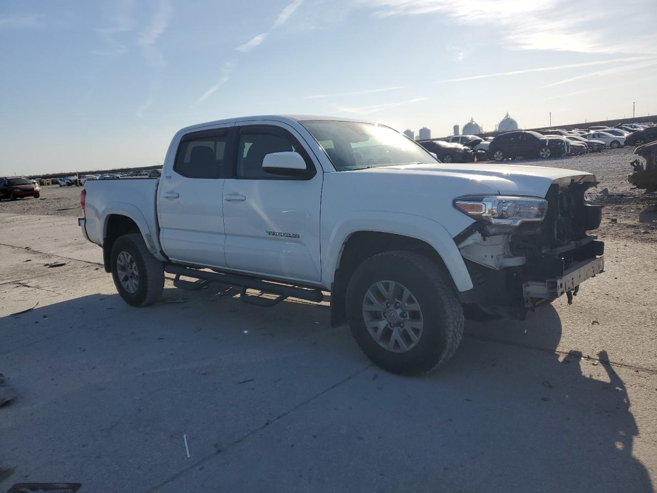 2018 TOYOTA TACOMA DOU - Фото 4