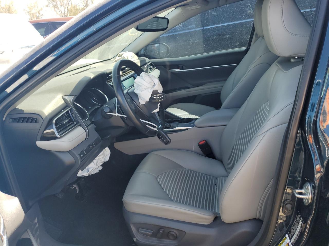 2019 TOYOTA CAMRY L - Image 7