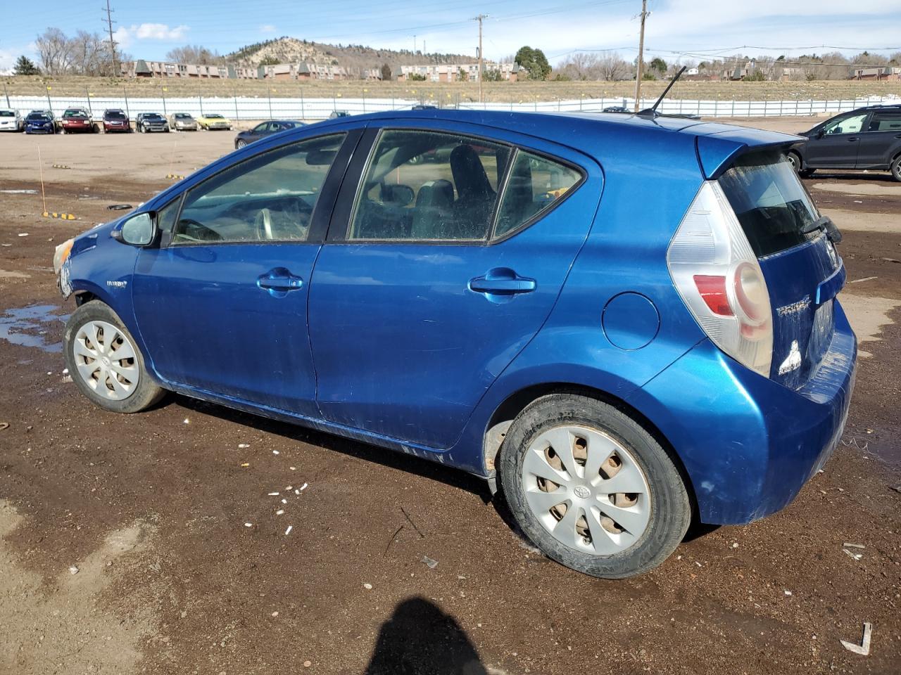2013 TOYOTA PRIUS C - Image 2