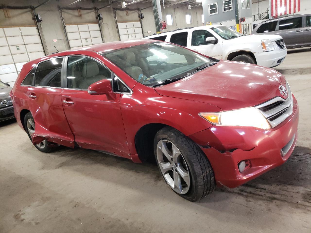 2014 TOYOTA VENZA LE - Фото 4