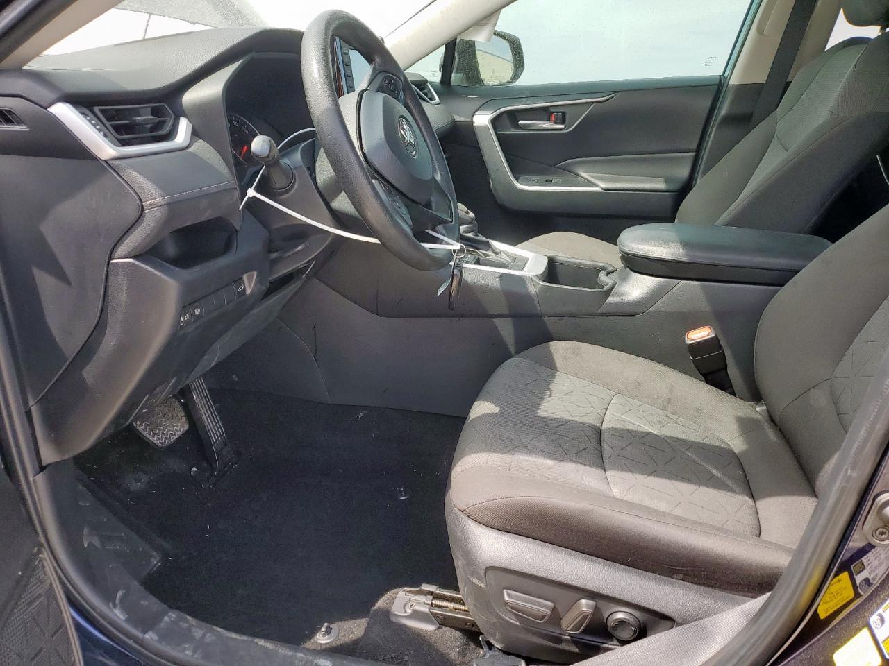 2022 TOYOTA RAV4 XLE - Image 7