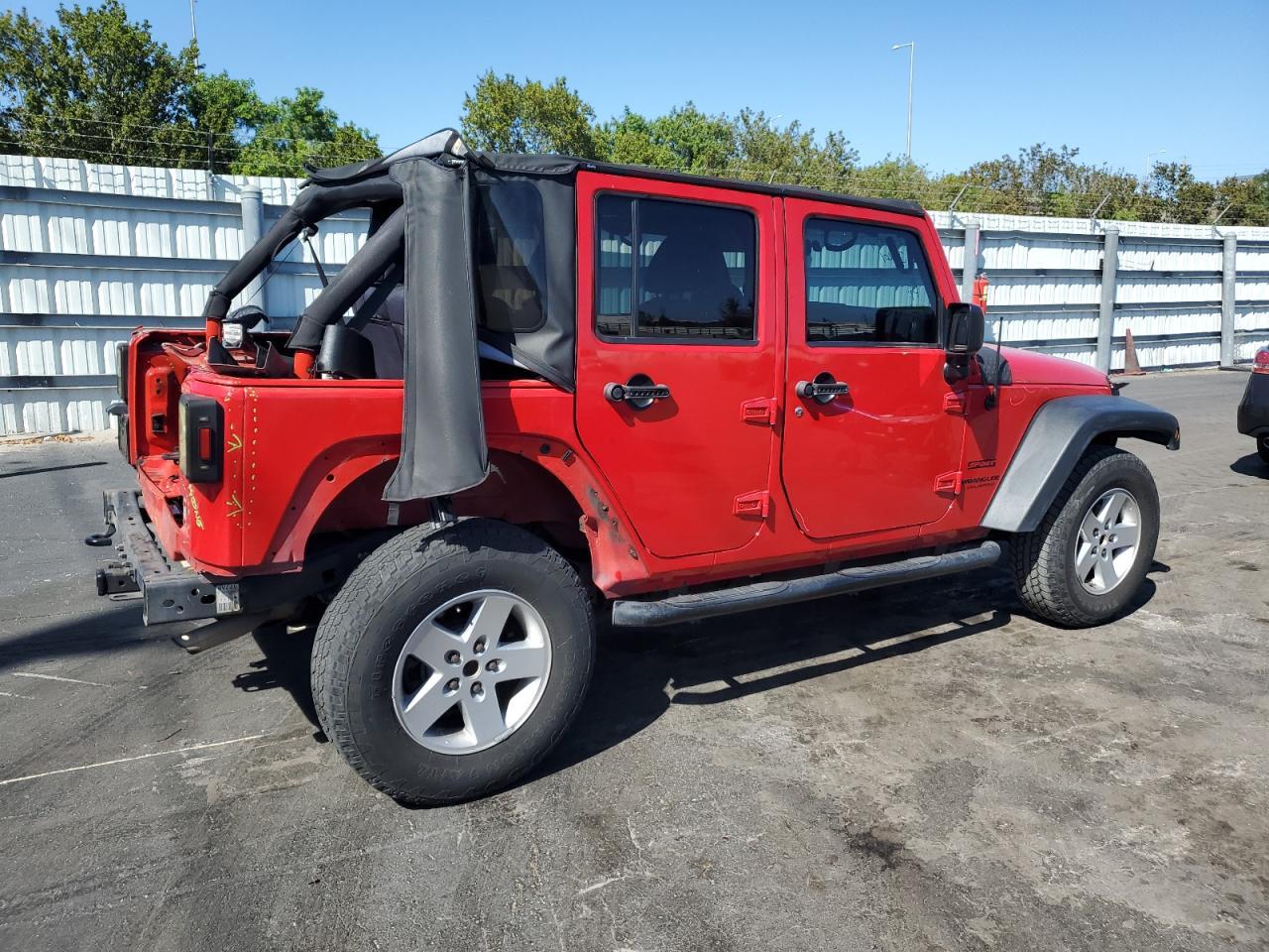 2017 JEEP WRANGLER U - Image 3