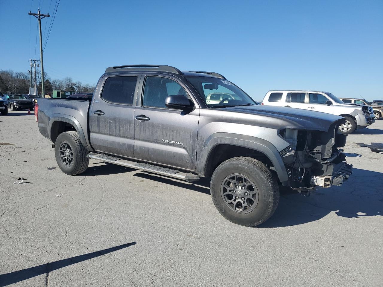 2017 TOYOTA TACOMA DOU - Фото 4