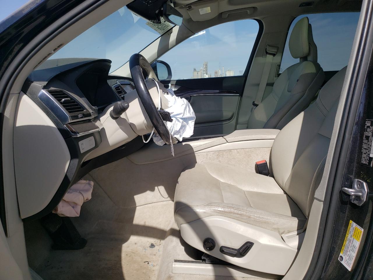 2016 VOLVO XC90 T6 - Фото 7