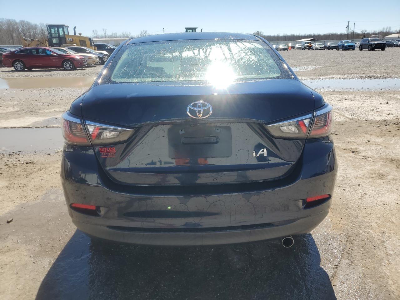 2017 TOYOTA YARIS IA - Фото 6