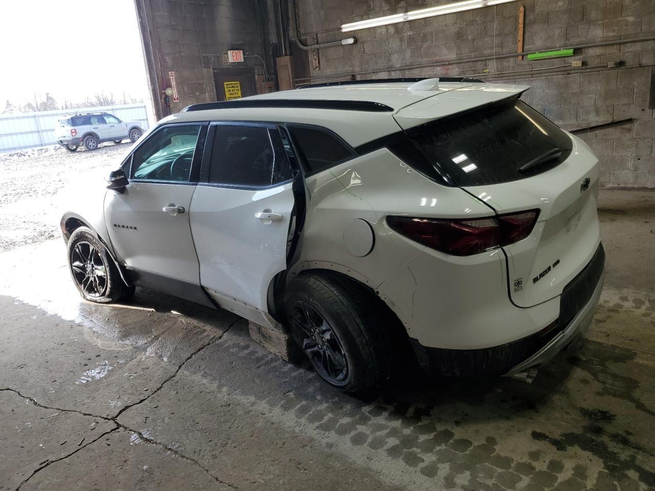 2021 CHEVROLET BLAZER 2LT - Image 2