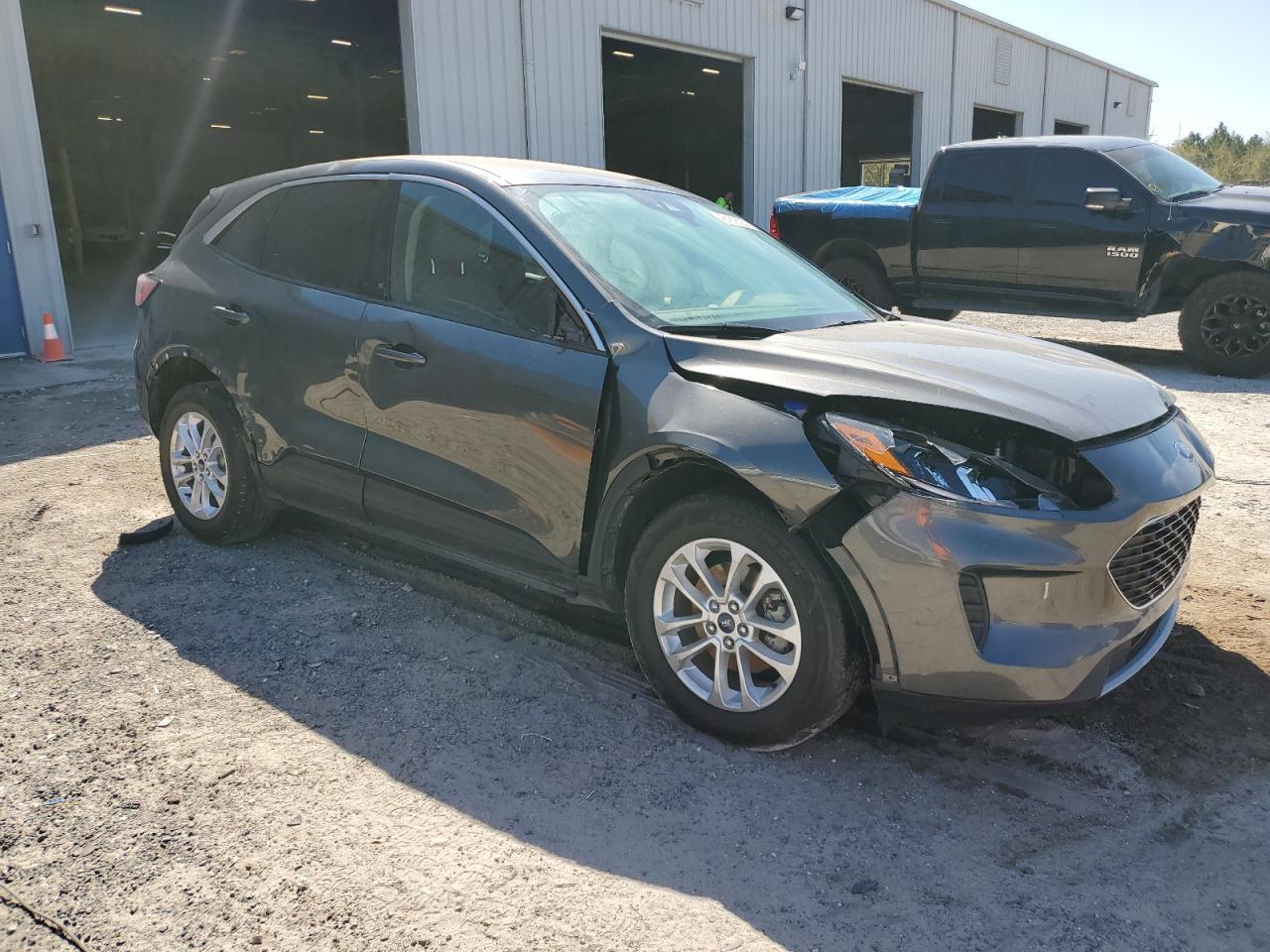 2020 FORD ESCAPE SE - Image 4