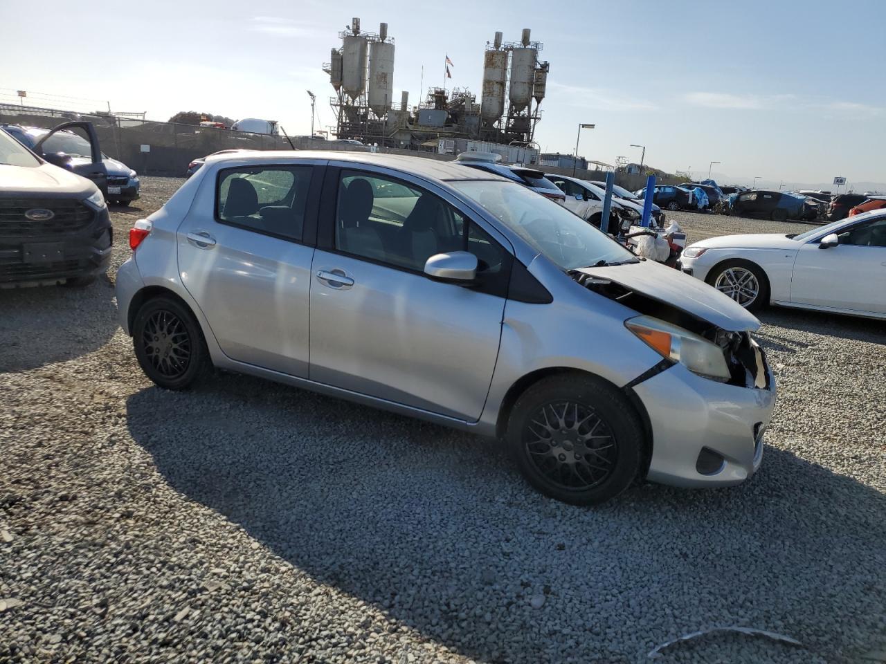 2014 TOYOTA YARIS - Image 4