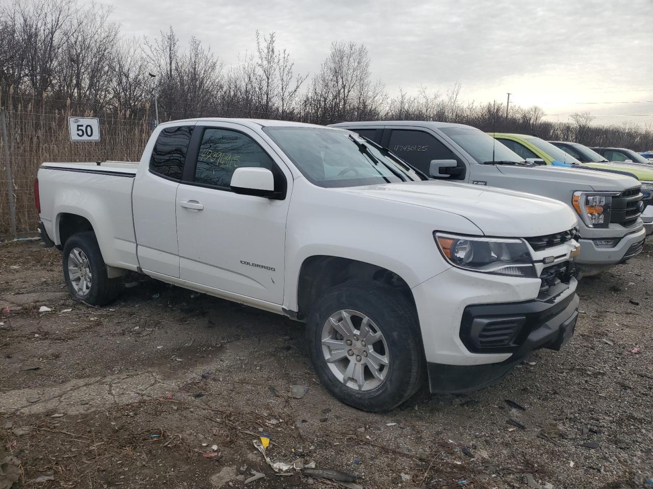 2022 CHEVROLET COLORADO L - Image 4